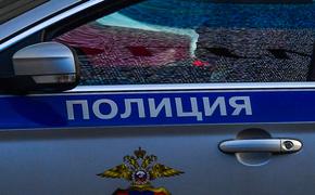 Машина полиции и такси столкнулись в центре Москвы