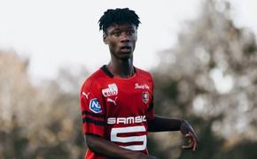 16-летний Эдуардо Камавинга - очередной вундеркинд французской Лиги 1