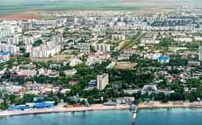 Штаб «Единой России» в крымской Евпатории облили краской