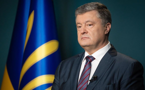 Порошенко личным примером показал украинцам, как нарушать ПДД