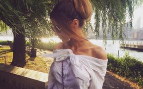 Дочь Анастасии Заворотнюк Анна опубликовала фото в красном платье и взволновала поклонников актрисы