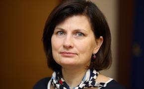 Латвия: министр здравоохранения отдохнула в США на деньги налогоплательщиков