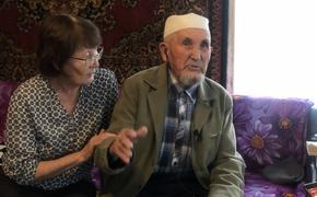 «Трактор» люблю я!»: 93-летний ветеран войны впервые побывает на хоккее