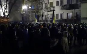 Украинцы разбили палаточный лагерь возле офиса Зеленского