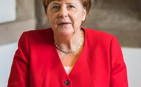 Меркель считает, что Россия сделала недостаточно для снятия  санкций