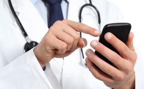 Астраханским пациентам раздали телефонные номера главврачей