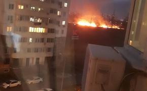 В Краснодаре на турбодроме «Белая стрела» тушат крупный пожар