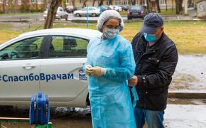 Южноуральские больницы получили 600 защитных костюмов от коронавируса