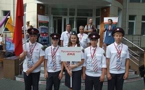 Воспитанники Приволжской детской железной дороги поздравляют ветеранов