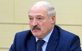 Лукашенко попросил не осуждать Белоруссию за проведение Парада Победы