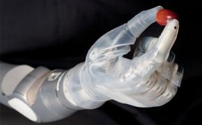Российские учёные разработали бионический протез руки