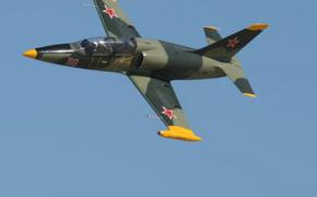 На Кубани упал тренировочный самолет Л-39, пилоты живы