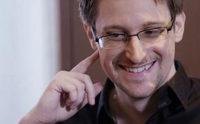 Почему бывший сотрудник ЦРУ и АНБ США Эдвард Сноуден попросил российское гражданство