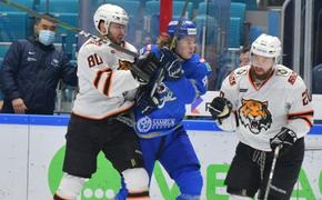 Хабаровский хоккейный клуб «Амур» уступил казахстанскому «Барысу» по буллитам