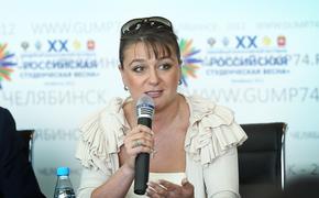 Актриса Анастасия Мельникова раскрыла своей размер зарплаты депутата заксобрания Санкт-Петербурга 