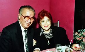 Падчерица назвала причину смерти Стахана Рахимова: «мама забрала папу»