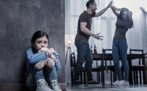 «Карать теперь будут даже за небольшие синячки» Борьба с домашним насилием в России продолжается