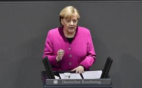 Меркель призвала Путина сократить военное присутствие России у границ Украины