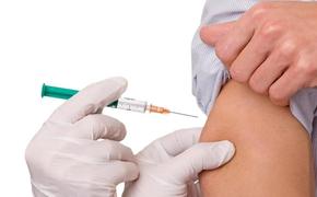 Премьер-министр Латвии призывает вакцинироваться AstraZeneca
