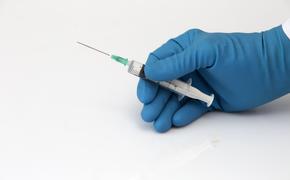 Эпидемиолог Горелов объяснил, можно ли заразиться коронавирусом при вакцинации 