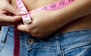 Врач-диетолог Шмелева рассказала о неожиданной причине набора лишнего веса