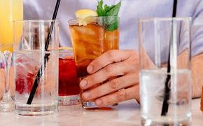 Нарколог Брюн предупредил об опасности алкоголя натощак, но назвал допустимую дозу 