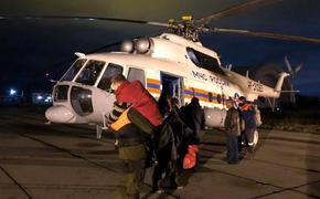 С острова в Хабаровском крае спасли трех рыбаков и ребенка 