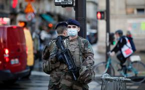 Слова военных об обстановке в стране вызвали во Франции бурную реакцию