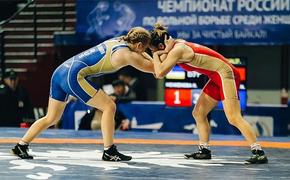 В Бурятии проходит чемпионат России по вольной борьбе среди женщин