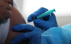 Эксперты: вакцинация от коронавируса помогает защитить бизнес