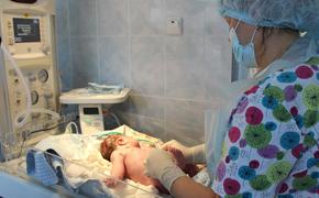 В Приморье с рождением первенца семьи получают финансовую поддержку