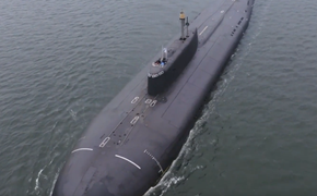 Атомная подводная лодка К-329 «Белгород» проходит испытания в море