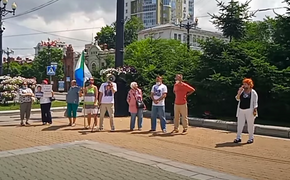После запрета мероприятий численностью более десяти человек в Хабаровске прошли три митинга