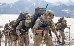 Военные горные стрелки совершат забег из посёлка Азау на западную вершину Эльбруса 