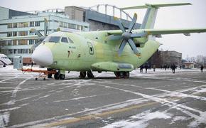 В районе подмосковной Кубинки разбился опытный военно-транспортный самолет 