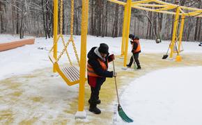 В Экопарке Челябинска появилась площадка с качелями