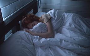 Нутрициолог Гончарова рекомендует ложиться спать в удобное для человека время 