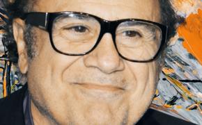 Дэнни Де Вито исполнилось 77 лет: творческий путь актера