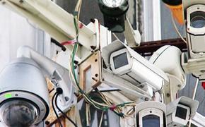 За россиянами шпионят тысячи видеокамер даже в собственных спальнях