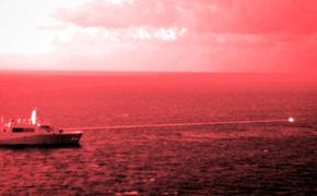 США испытали мощный боевой лазер в Аденском Заливе 