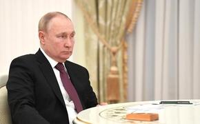 Путин заявил, что Россия готова предоставить Порошенко убежище по гуманитарным соображениям