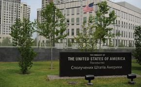 Bloomberg: США вывезут оставшийся на Украине дипкорпус в Польшу