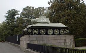 Немцы планируют убрать мемориальные танки Т-34 из центра Берлина