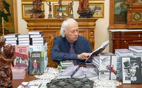 Писатель и антиквар Аркадий Давыдов о работе на зоне, сложностях собирательств и Иркутске 50-х годов
