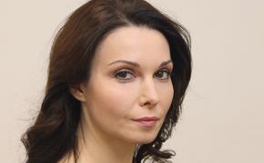 Актриса Александра Урсуляк призналась, что всегда боится «подвести фамилию»