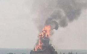 Украинские вояки подожгли деревянный скит Всех Святых Земли Русской Свято-Успенской Святогорской лавры