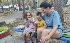 Ксения Пенькова: «У каждого ребенка должно быть детство и загаданные подарки под елкой»