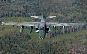 Российские штурмовики Су-25 уничтожили позиции войск Украины ракетами «Тулумбас», нанеся удары с малых высот