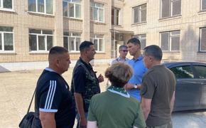 Сергей Алтухов помогает жителям Рубежного в ЛНР