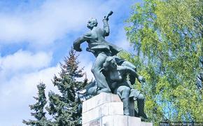 Латвия: В Лиепае готовятся снести советские памятники